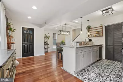 1377 K Street SE #2, Washington, DC 20003 - Photo 2