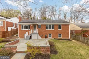 2736 Stephenson Ln NW, Washington, DC 20015 - Photo 10