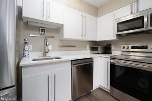 2111 Wisconsin Ave NW, Washington, DC 20007 - Photo 2