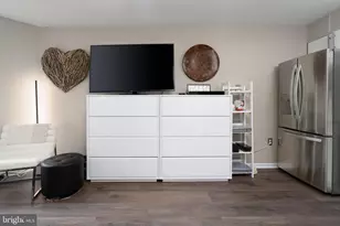 2111 Wisconsin Ave NW, Washington, DC 20007 - Photo 12