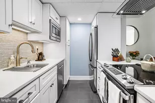 212 3rd St NE, Washington, DC 20002 - Photo 8