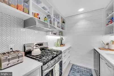 5112 Macarthur Boulevard NW #2, Washington, DC 20016 - Photo 2