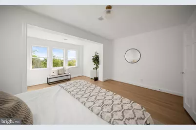 1945 39th Street NW, Washington, DC 20007 - Photo 10