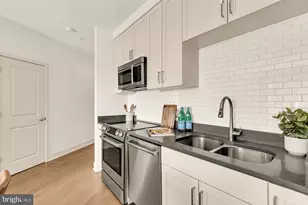 2550 17th St NW, Washington, DC 20009 - Photo 8