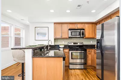 1628 C Street SE #302, Washington, DC 20003 - Photo 6