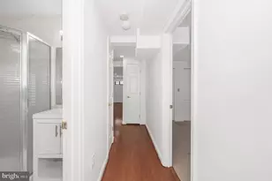 1321 NW Fairmont Street NW, Washington, DC 20009 - Photo 8
