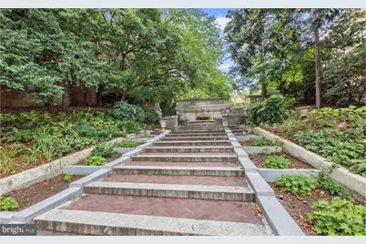 1706 U Street NW #202, Washington, DC 20009 - Photo 2