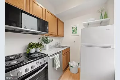 1706 U Street NW #202, Washington, DC 20009 - Photo 4