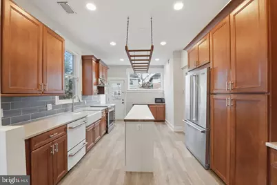 1310 Emerson Street NW, Washington, DC 20011 - Photo 4