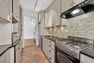 4200 Cathedral Avenue NW #918, Washington, DC 20016 - Photo 12
