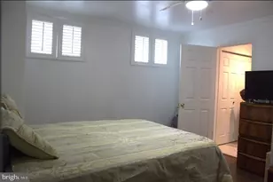 1902 SE Valley Terrace SE, Washington, DC 20032 - Photo 24