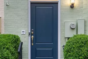 1010 4th St SE, Washington, DC 20003 - Photo 2