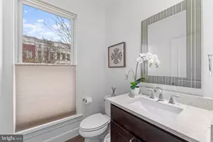 1010 4th St SE, Washington, DC 20003 - Photo 30