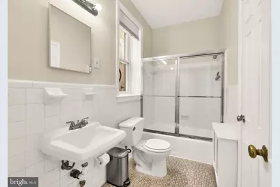 323 Maryland Avenue NE, Washington, DC 20002 - Photo 16