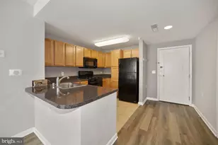 350 G St SW, Washington, DC 20024 - Photo 4