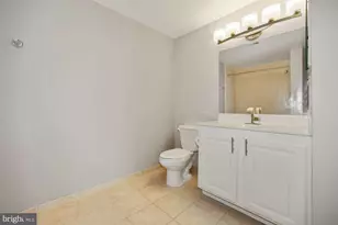 350 G St SW, Washington, DC 20024 - Photo 6