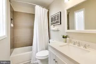 1238 Linden Pl NE, Washington, DC 20002 - Photo 20