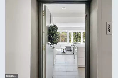 1825 T Street NW #207, Washington, DC 20009 - Photo 2
