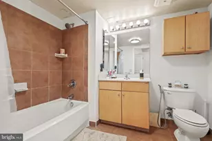 616 E St NW, Washington, DC 20004 - Photo 42