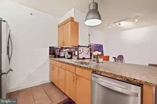616 E St NW, Washington, DC 20004 - Photo 32
