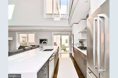 2012 Kalorama Road NW #8, Washington, DC 20009 - Photo 24