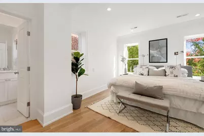 1421 27th Street NW, Washington, DC 20007 - Photo 8