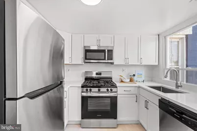 1040 6th Street NE #302, Washington, DC 20002 - Photo 8