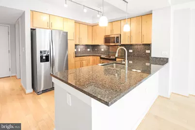 1025 1st Street SE #612, Washington, DC 20003 - Photo 4