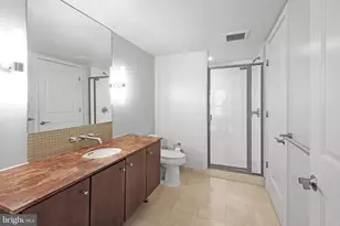 1025 1st St SE, Washington, DC 20003 - Photo 18