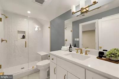 2733 Chesapeake Street NW, Washington, DC 20008 - Photo 72