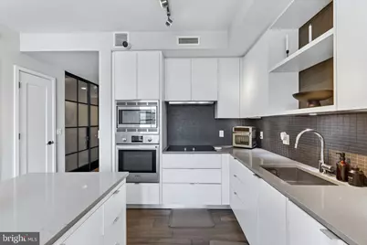 1300 4th Street SE #205, Washington, DC 20003 - Photo 8