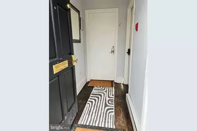 1211 33rd Street NW #1, Washington, DC 20007 - Photo 4