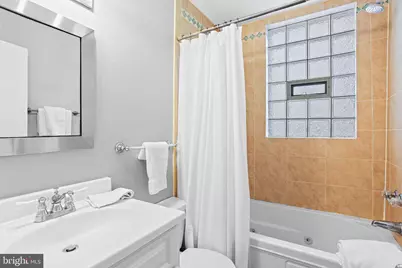 1211 33rd Street NW #1, Washington, DC 20007 - Photo 12