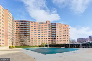 4201 Cathedral Ave NW, Washington, DC 20016 - Photo 28