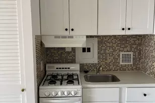 950 25th St NW, Washington, DC 20037 - Photo 8