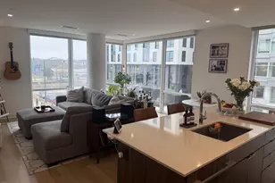 37 L SE, Washington, DC 20003 - Photo 2