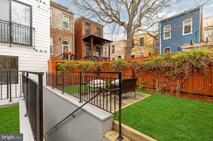 647 G SE, Washington, DC 20003 - Photo 30