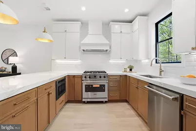 2026 37th Street NW, Washington, DC 20007 - Photo 10