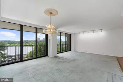 2700 Virginia Ave NW #911, Washington, DC 20037 - Photo 2