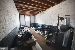 2413 39th St NW, Washington, DC 20007 - Photo 10