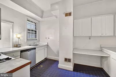 1002 Independence Avenue SE, Washington, DC 20003 - Photo 8