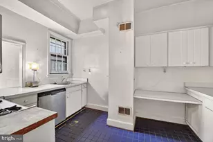 1002 Independence Ave SE, Washington, DC 20003 - Photo 8