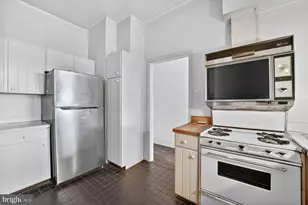 1002 Independence Ave SE, Washington, DC 20003 - Photo 6