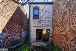 1002 Independence Ave SE, Washington, DC 20003 - Photo 12