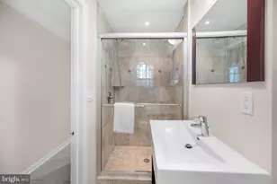 2927 Cathedral Ave NW, Washington, DC 20008 - Photo 42