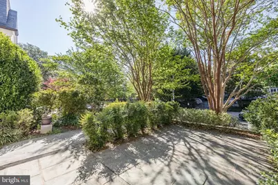 2927 Cathedral Avenue NW, Washington, DC 20008 - Photo 50