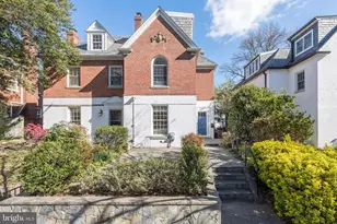 2927 Cathedral Ave NW, Washington, DC 20008 - Photo 1