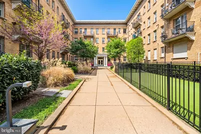 1401 Columbia Road NW #205, Washington, DC 20009 - Photo 1