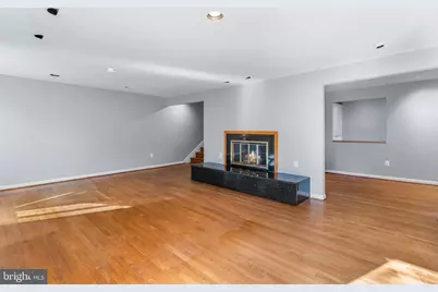 5211 Macarthur Terrace NW, Washington, DC 20016 - Photo 12