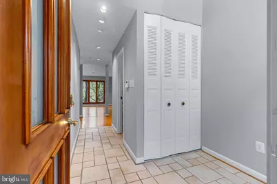 5211 Macarthur Terrace NW, Washington, DC 20016 - Photo 4